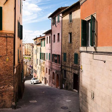 Cozy Apartment In The Heart Of Siena Exterior photo