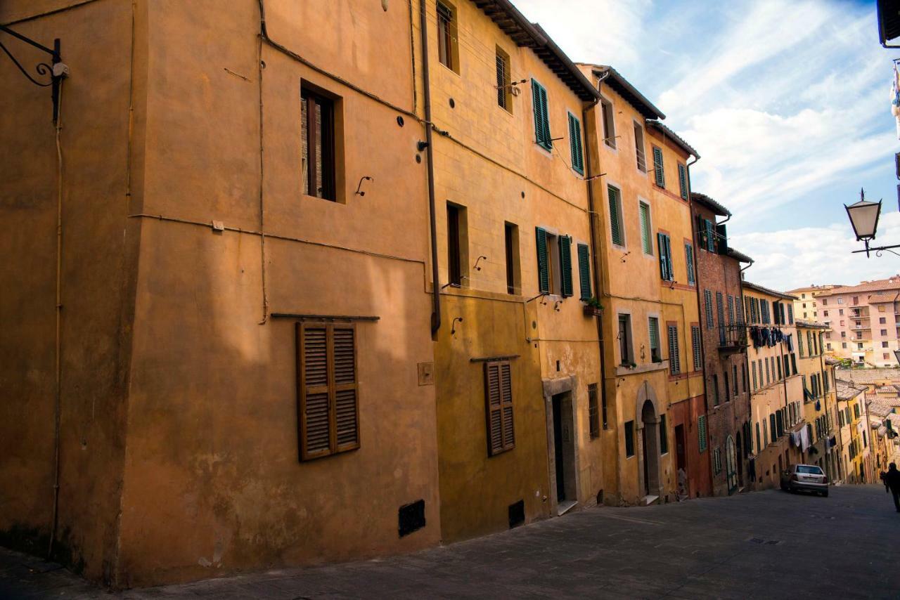 Cozy Apartment In The Heart Of Siena Exterior photo