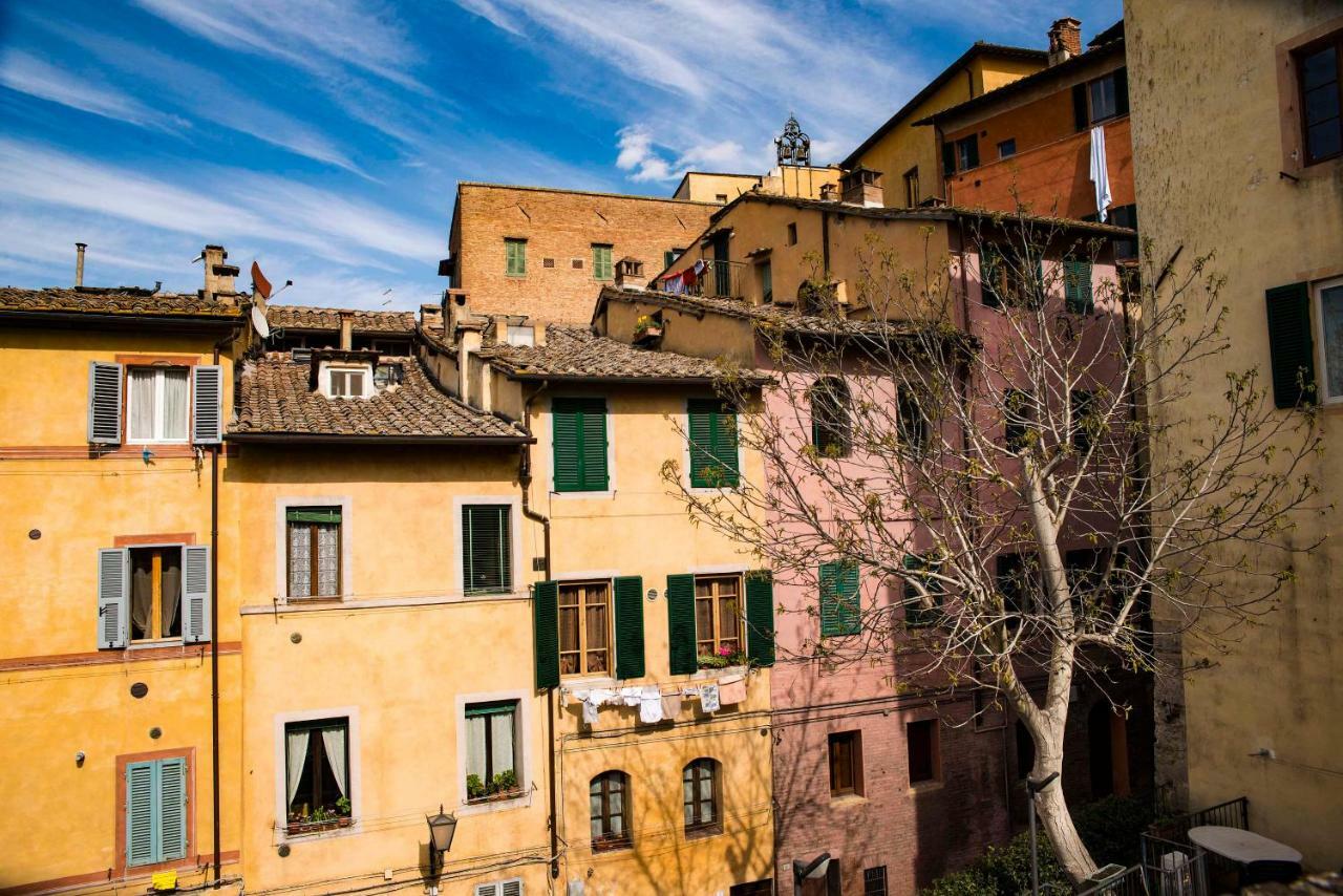 Cozy Apartment In The Heart Of Siena Exterior photo